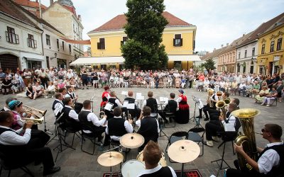 „Unsere Sommerkonzerte fungieren als eine wichtige Kohäsionskraft im Leben der ungarndeutschen Gemeinschaft in Fünfkirchen”